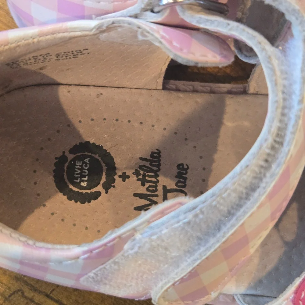 Livie & Luca x Matilda Jane Girls Pink Gingham Flower Mary Jane Sandals Size 8M